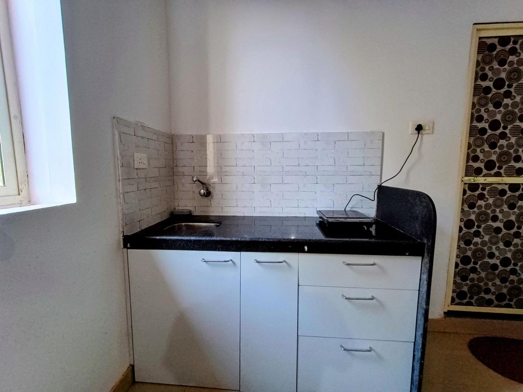 Gs Home On The Bay - Super Sea View Glass Studio Apartment Vagator Eksteriør billede